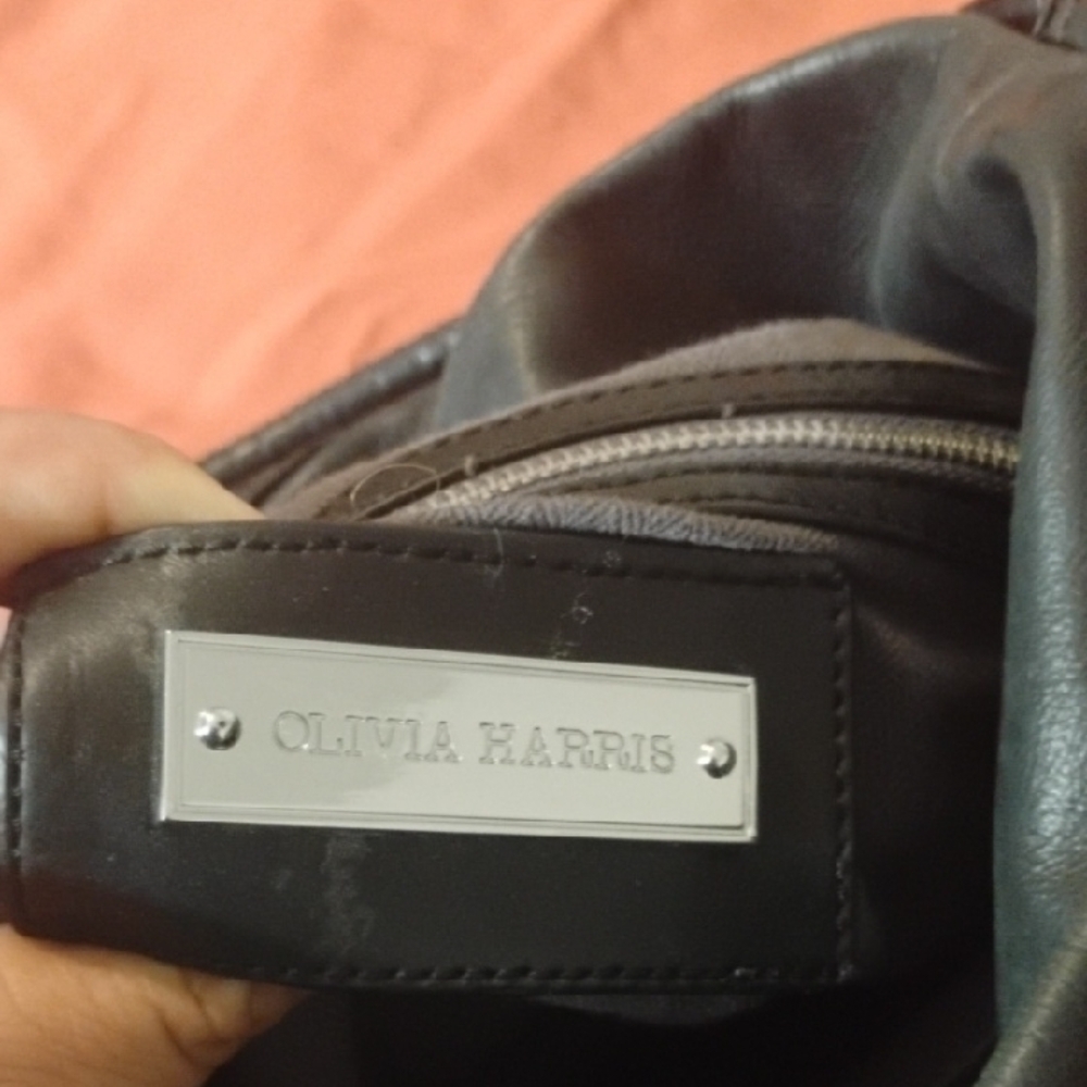 Olivia Harris Black Leather Handbag with Silver Accents - Picture 3 of 9